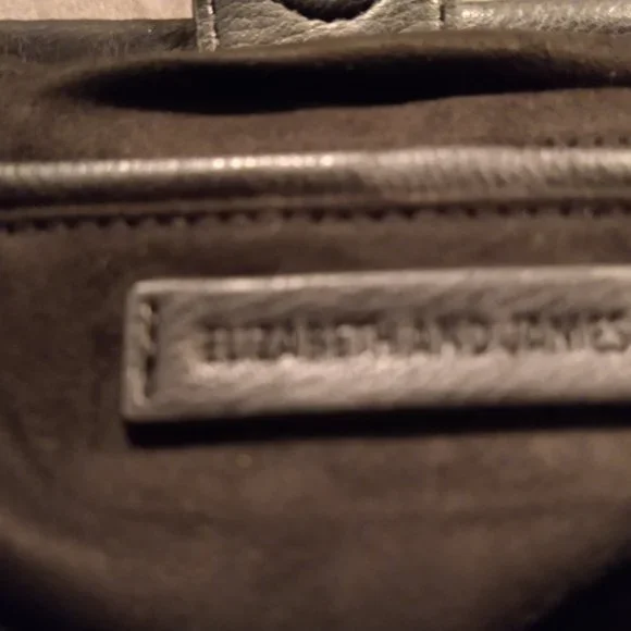 ELIZABETH AND JAMES BLACK SHOULDER BAG - GREAT CONDITION - Picture 4 of 5